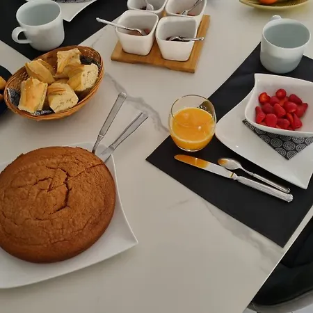 Les Moineaux De Crussol Maison d'hôtes 3*